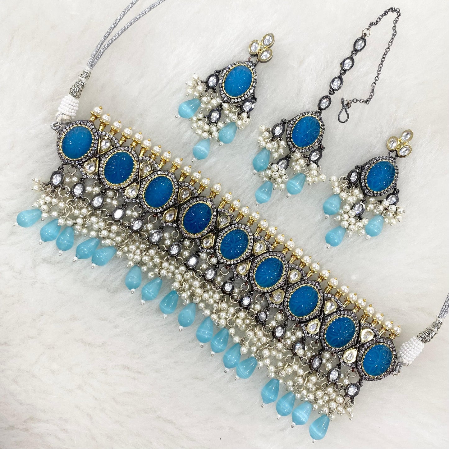 Choker sets