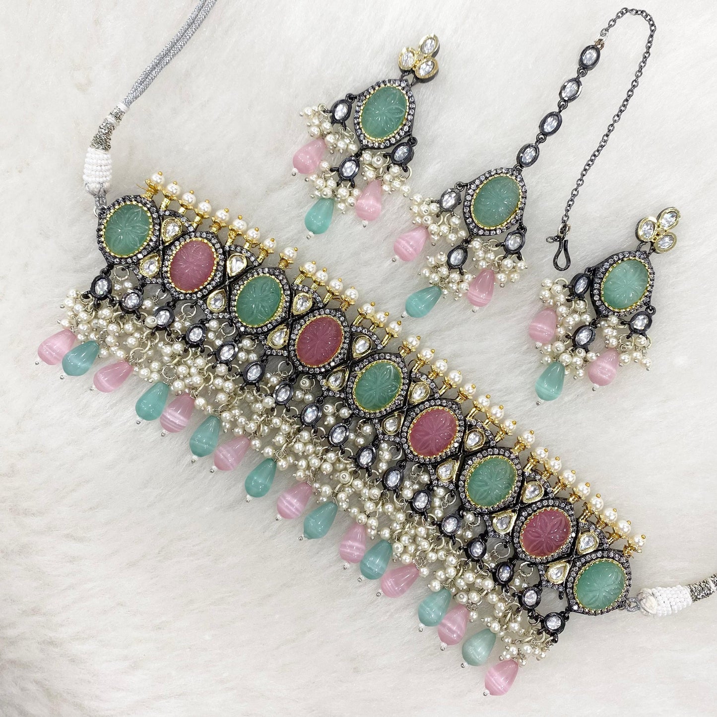 Choker sets
