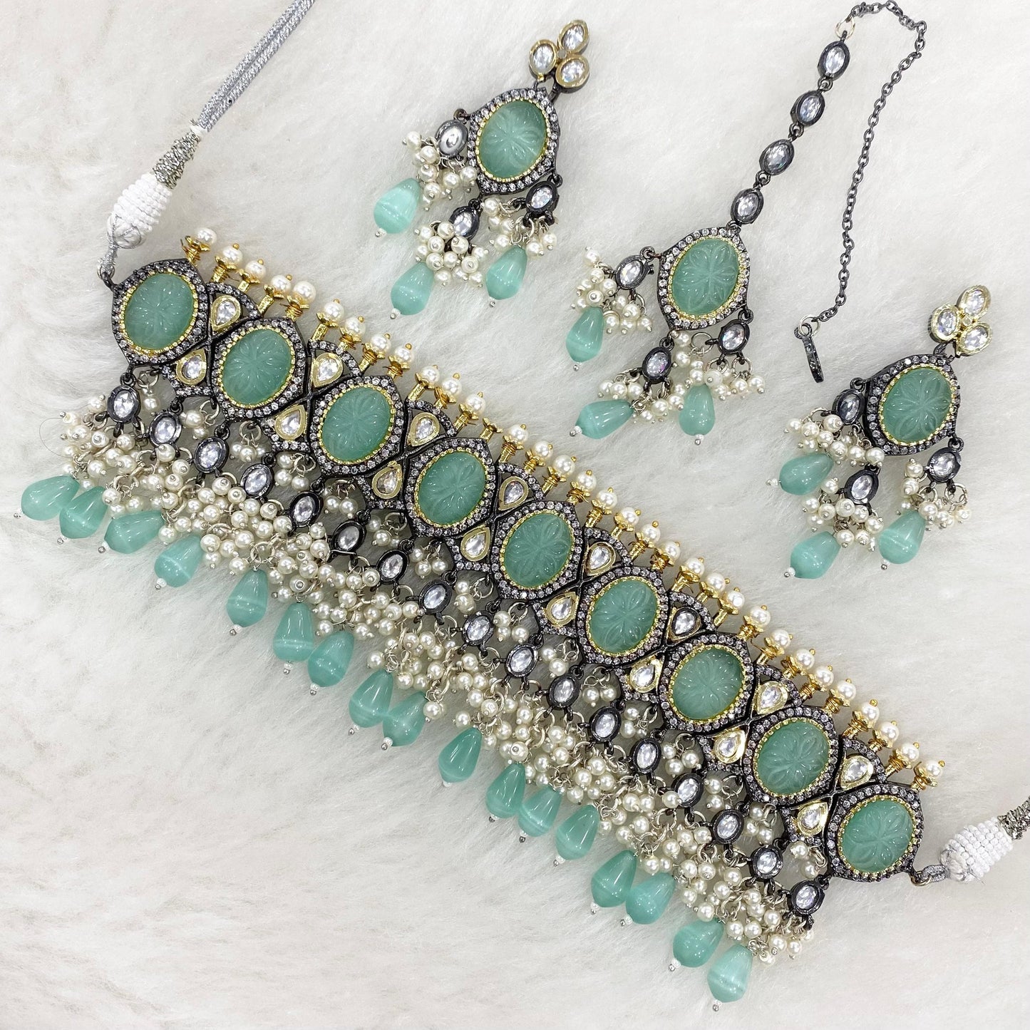 Choker sets