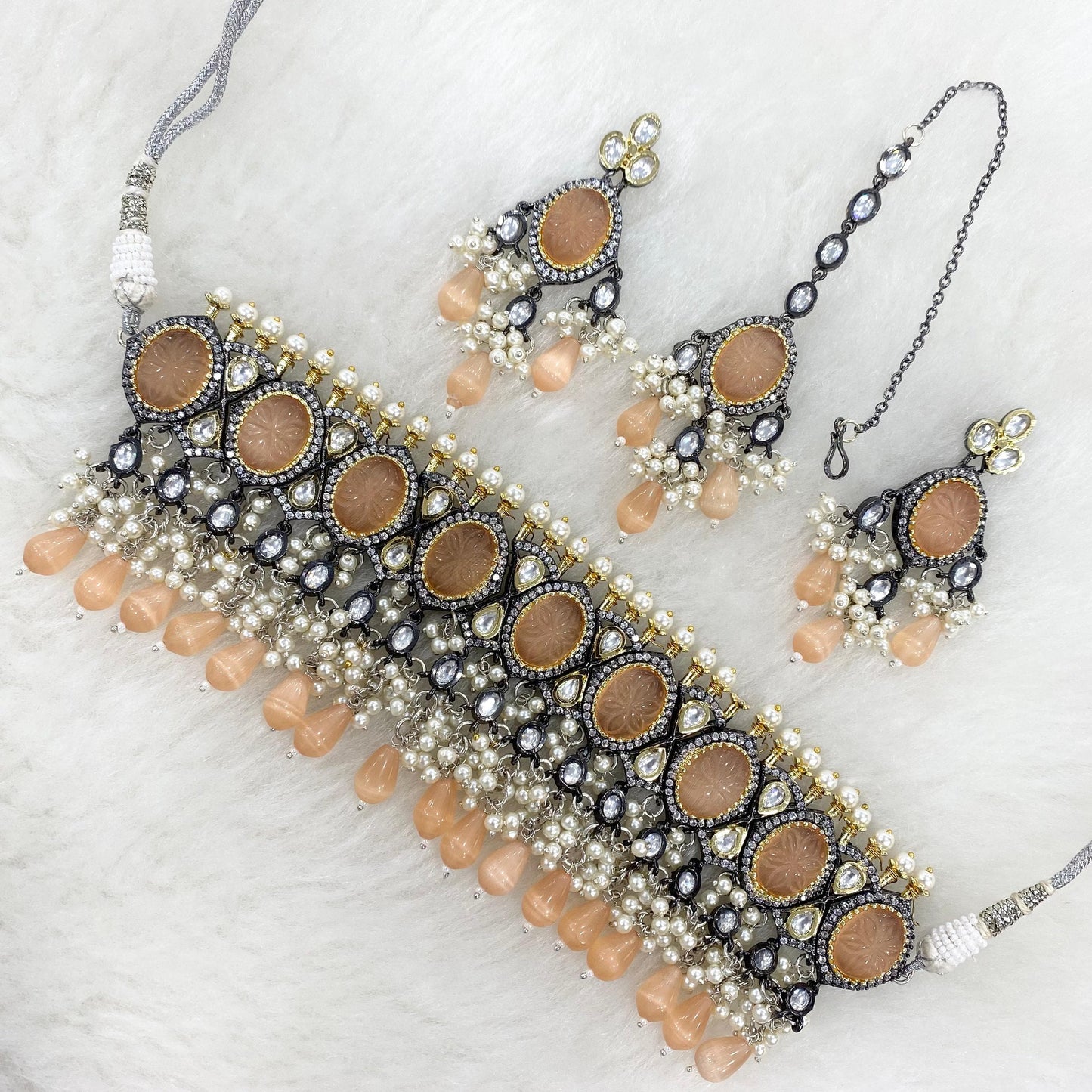 Choker sets