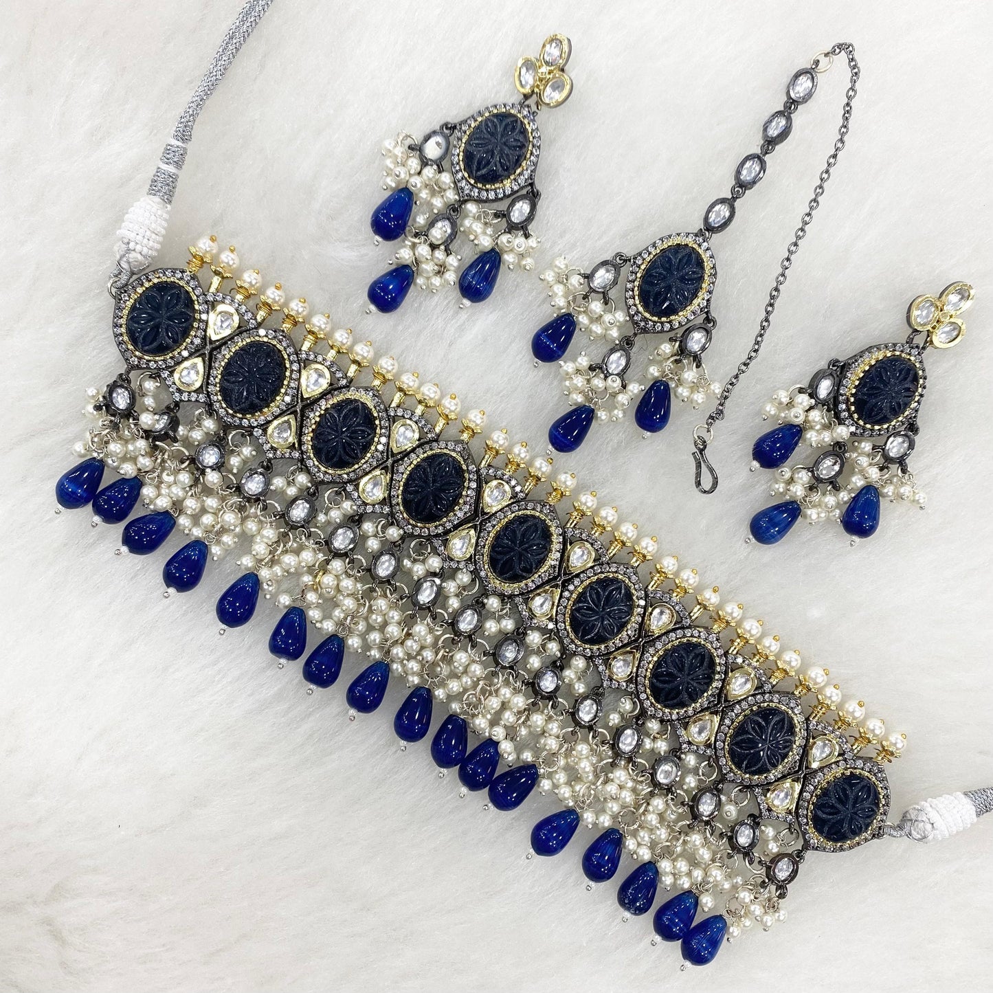 Choker sets